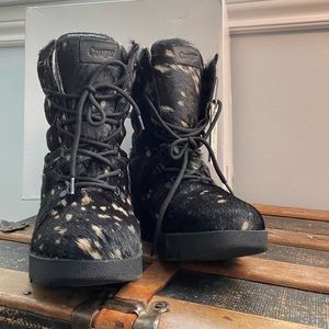 Cougar winter boot.